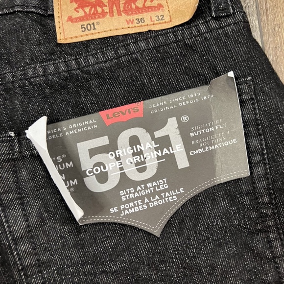 Levis 501 Denim Jeans Size 36x32 Black Button Fly Straight Leg NWT - Picture 6 of 9